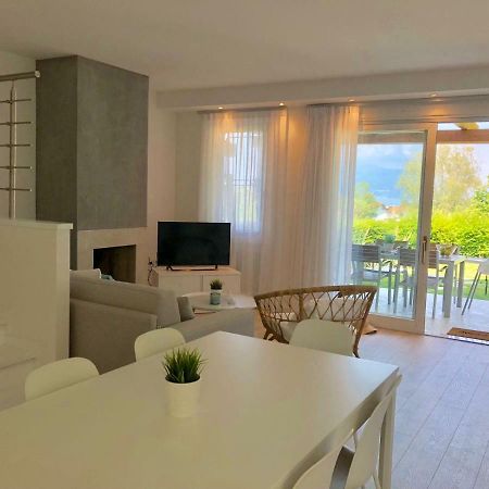 Italia Living Villa Паденге сул Гарда Екстериор снимка